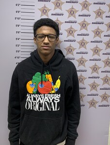 Mugshot of CRUMBAUGH, DEMOND LEE 